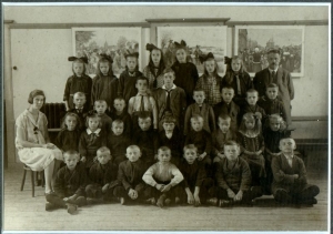 F553 Foto Chr. school Het Hoge 1927-28